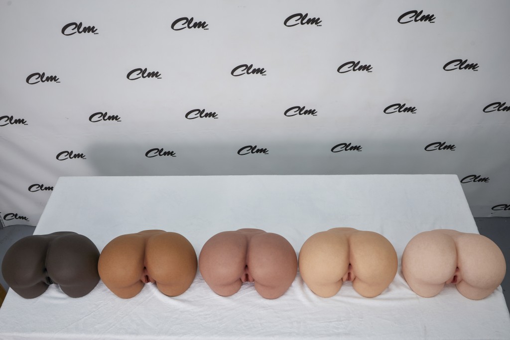 Factory-Photo-RS-6 Butt Torso10